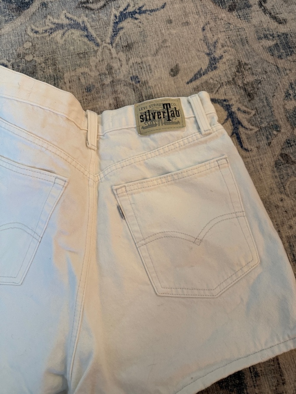 Women's High-Waist White Denim Shorts - Picture 2 of 2